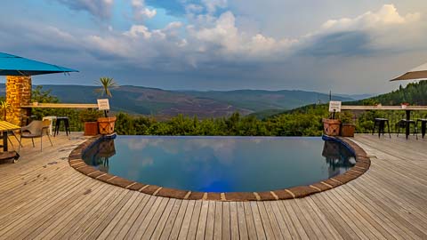 Misty Mountain - Pool View