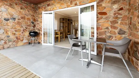 Studio Units | 2 Sleeper | Misty Mountain